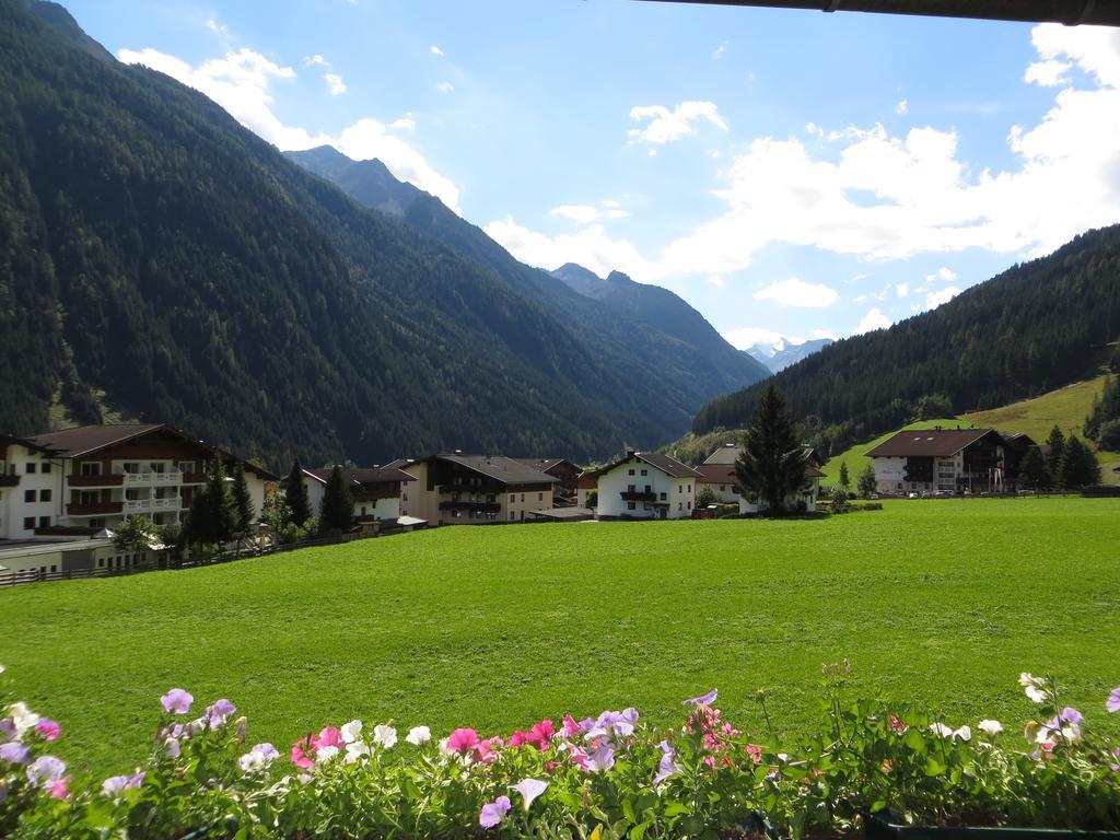 Haus Andrea Hotell Neustift im Stubaital Eksteriør bilde
